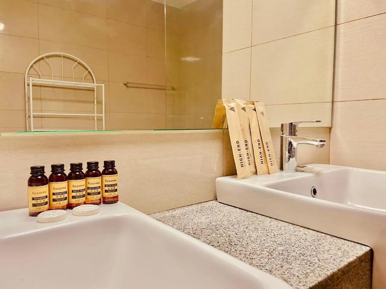 Bayshore 2 Residences Manila Apartment