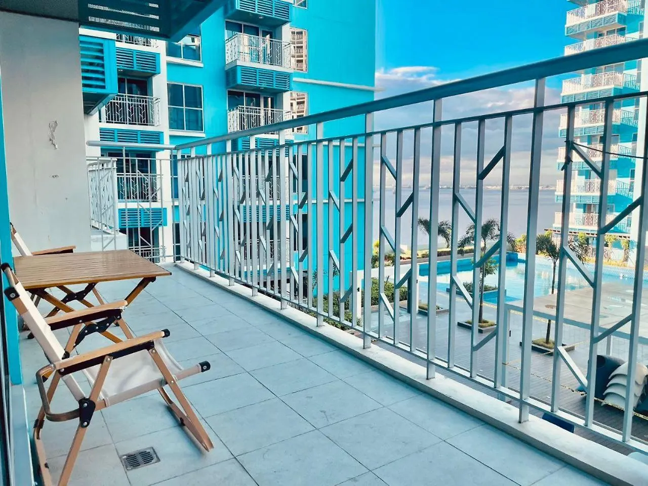 Apartment Bayshore 2 Residences Manila